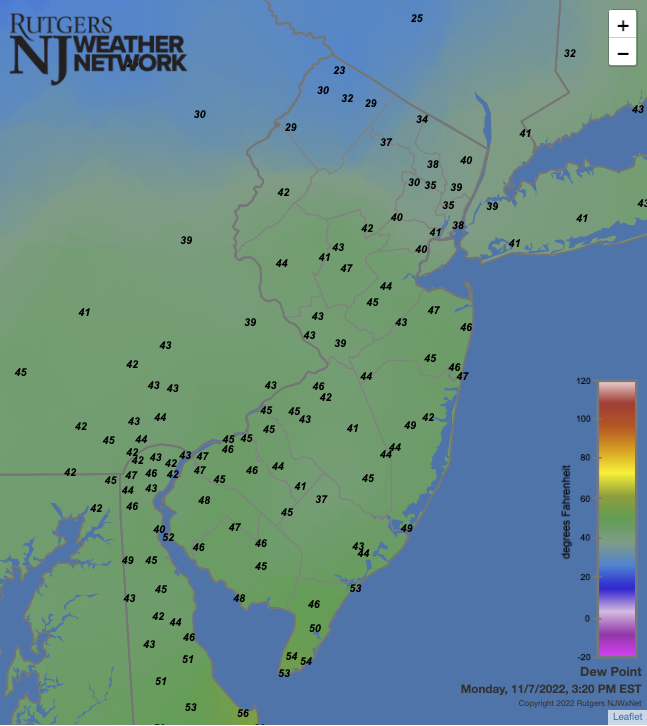 Surface dew point temperatures at 3:20 PM on November 7th.
